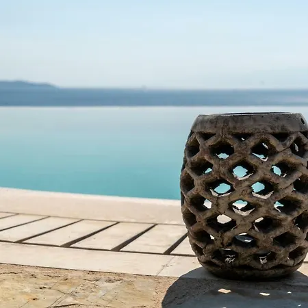 Vila Ormos Luxury Villas *