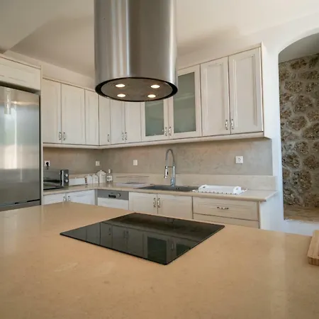 Ormos Luxury Villas