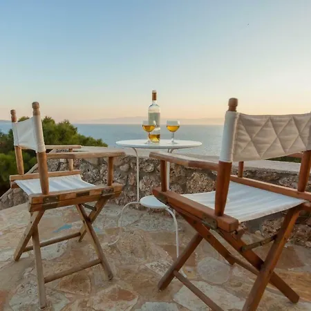 Villa Ormos Luxury Villas *