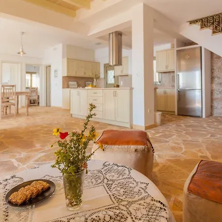 Vila Ormos Luxury Villas