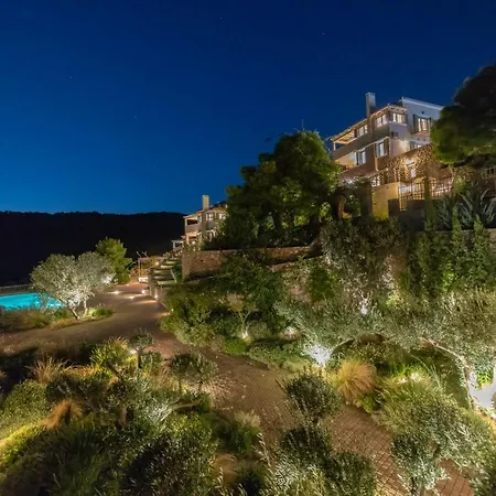 Villa Ormos Luxury Villas *