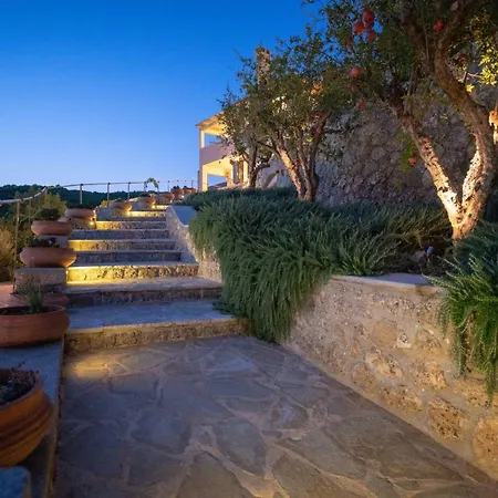 Villa Ormos Luxury Villas