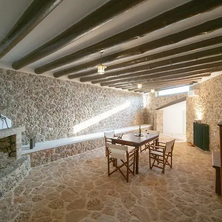 Ormos Luxury Villas