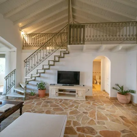 Ormos Luxury Villas