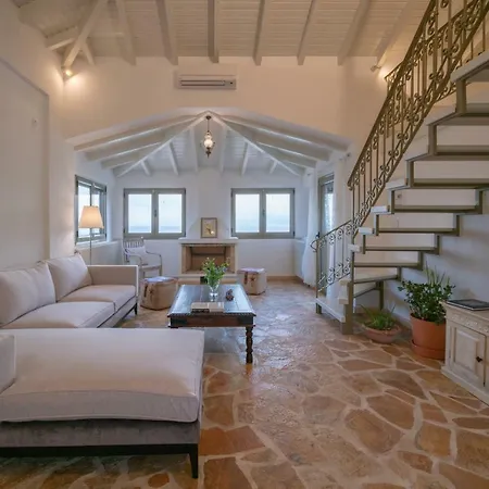 Villa Ormos Luxury Villas