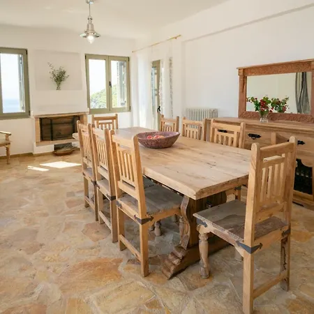Villa Ormos Luxury Villas